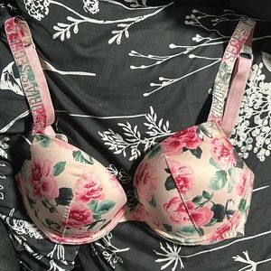 Victoria’s Secret Bombshell Push-Up Bra Rhinestone Collection 34C